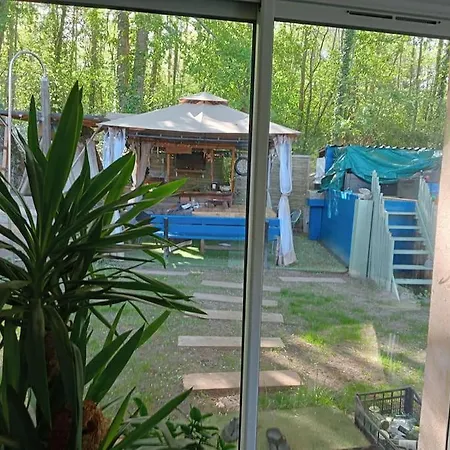 Maison 85m2 Calme Vue Sur Foret 펜션 살레